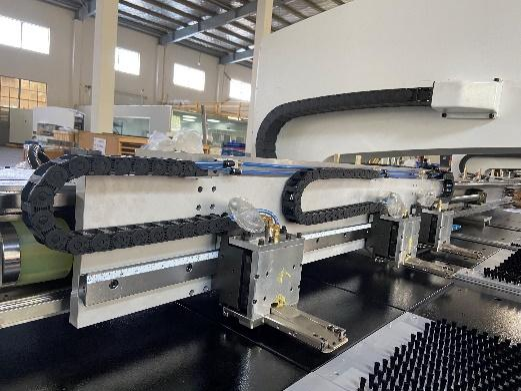 iHF Fabrikası Y&uuml;ksek Maliyet Performanslı 3C Ekipman Kablo Taşıyıcısı